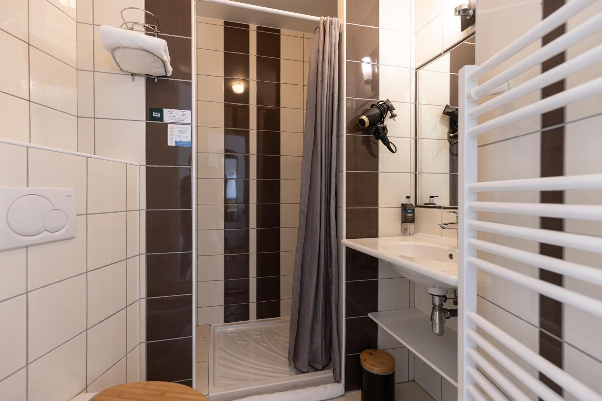 Logis Hotel Le Richelieu - Royan Atlantique Saujon Exteriér fotografie