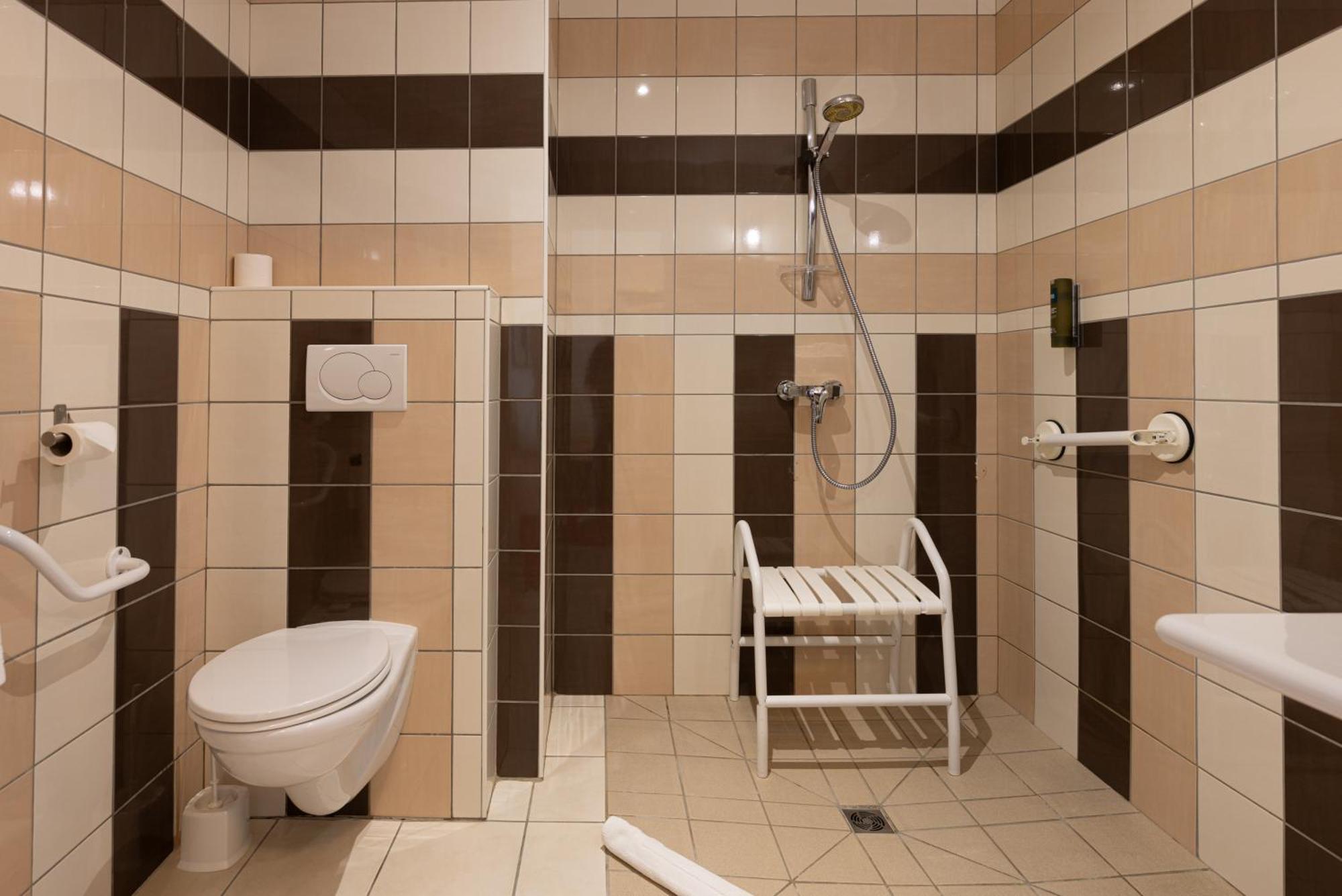 Logis Hotel Le Richelieu - Royan Atlantique Saujon Exteriér fotografie